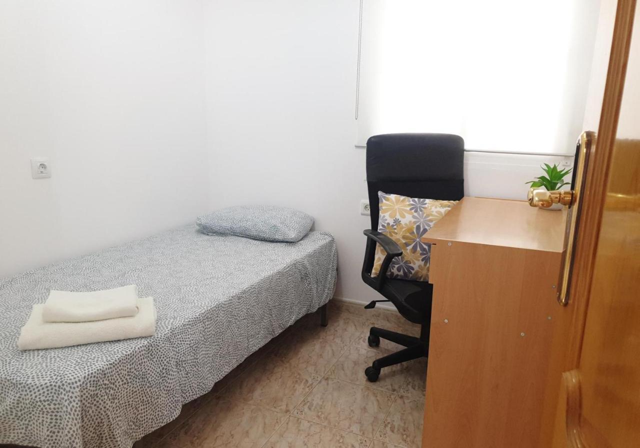 Soleado Apartamento En Нерха Екстериор снимка